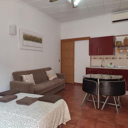 Sunny Holiday Studio Малага Экстерьер фото