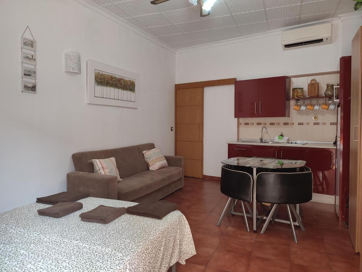 Sunny Holiday Studio Малага Экстерьер фото