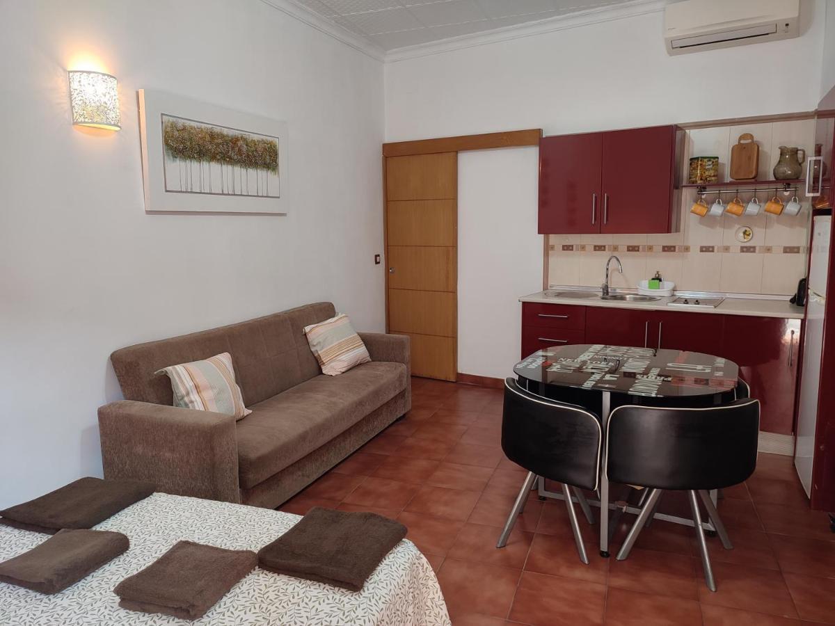 Sunny Holiday Studio Малага Экстерьер фото