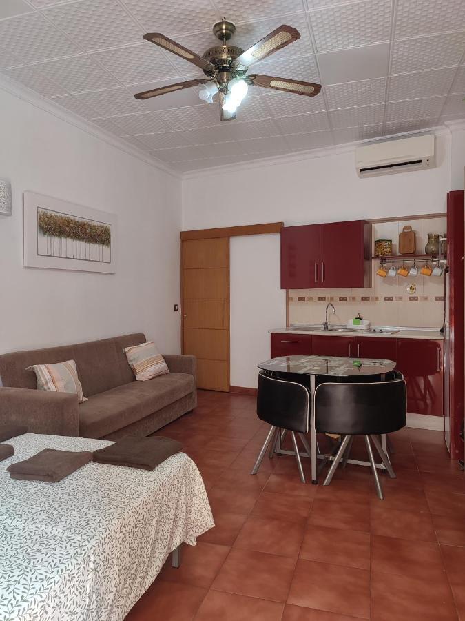 Sunny Holiday Studio Малага Экстерьер фото